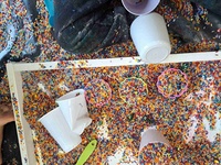 DKW: Szur! Trzask! Plask! Warsztaty sensoplastyczne dla dzieci