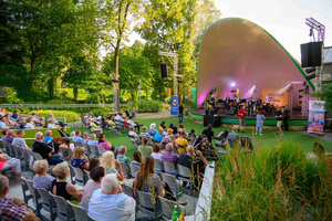 Starówka Jazz Festival - 14.07.2023 - Koncert zespołu Old Boys Band. Widownia Amfiteatru.
