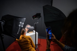 Warsztaty fotografii otworkowej - Wykonywanie zdjęcia aparatem otworkowym.