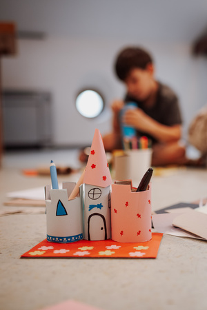 otwARTa jeszcze bardziej. Warsztaty dla małych pasjonatów sztuki - ARCHITEKTURA - Materiały plastyczne.