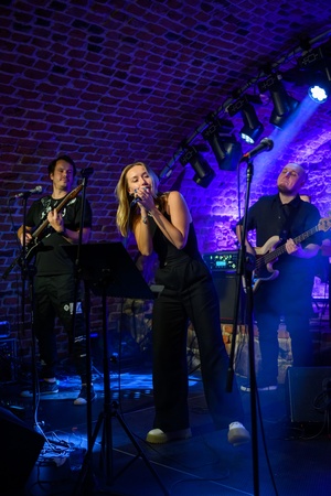 Koncert S.M.Rock - Występ nauczycieli S.M.Rock na scenie Piwnic TCK