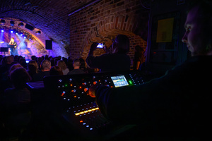 Koncert świąteczny: Mika Urbaniak & Victor Davies - Publiczność podczas koncertu Miki Urbaniak i Victora Davies'a