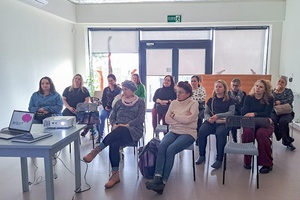 Dzień Kobiet w Dom.Ku - Uczestniczki Dnia Kobiet podczas wykładu