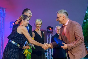 ZDEARZENIA 2025: Gala Kultury i Stypendiów | Koncert Zosi Karbowiak