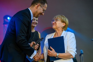 ZDEARZENIA 2025: Gala Kultury i Stypendiów | Koncert Zosi Karbowiak