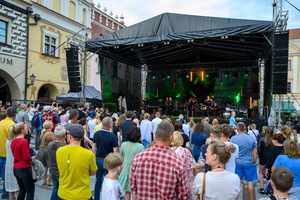 ZDEARZENIA 2025: Dikanda, Ania Karwan