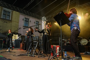 ZDEARZENIA 2025: Dikanda, Ania Karwan