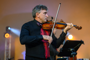 Starówka Jazz Festival 2025 - Koncert I - Na scenie tarnowskiego amfiteatru Five O'Clock Orchestra