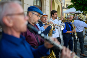 Starówka Jazz Festival 2025 - Koncert II - Parada nowoorleańska na tarnowskim rynku
