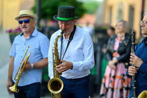 Starówka Jazz Festival 2025 - Koncert II - Parada nowoorleańska na tarnowskim rynku