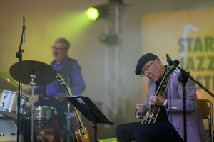 Starówka Jazz Festival 2025 - Koncert II - Old Boys Band na scenie amfiteatru letniego