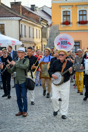 Starówka Jazz Festival 2025 - Koncert III - Parada nowoorleańska