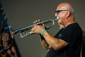 Starówka Jazz Festival 2025 - Koncert III - South Silesian Brass Band na scenie tarnowskiego amfiteatru