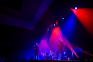 Koncert: John Porter - Helicopters'45 - Na scenie grający zespół Johna Portera