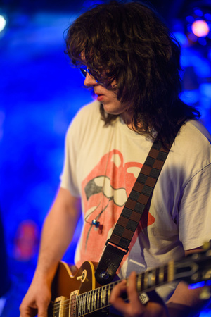 Koncert: The Bad Tales - Eryk Haba - gitarzysta The Bad Tales podczas koncertu w Piwnicach TCK