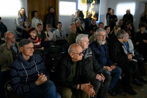 40. TNF: Prolog - Wernisażowa publiczność podczas spotkania