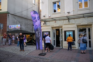 40. TNF: Dzień 5 (26.05.26) - Przybywający widzowi na projekcję filmu "LARP. Miłość, trolle i inne questy" Kordiana Kądzieli