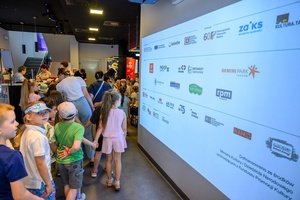 40. TNF: Dzień 6 (27.05.26) - Najmłodsi widzowie przybywający do Marzenia na projekcje Filmów Młodego Widza