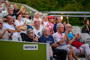 Był Sobie Blues 2026: Śląska Grupa Bluesowa - Publiczność witająca owacjami Śląską Grupę Bluesową