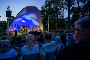 Był Sobie Blues 2026: Śląska Grupa Bluesowa - Na amfiteatralnej scenie Śląska Grupa Bluesowa z perspektywy widowni