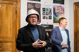 Wernisaże dzień po dniu: Mateusz Kolano „Płonę dla Ciebie”