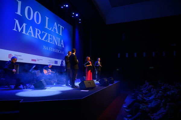 100-lecie kina Marzenie - koncert Voice Band i Ewelina Flinta